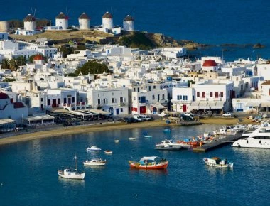 Συνάντηση δημάρχου Μυκόνου - υπ. Τουρισμού για την τουριστική ανάπτυξη του νησιού